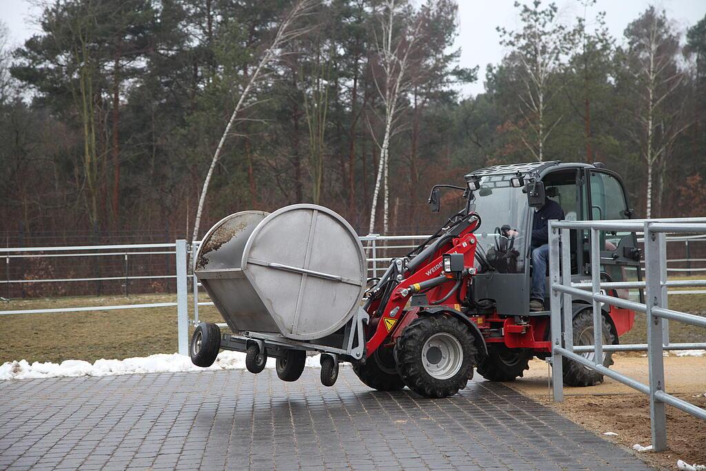 Weidemann Hoftrac 1280 im Einsatz