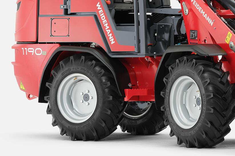 Weidemann Hoftrac 1190e, Entry and exit