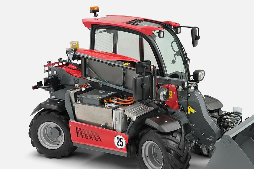 Weidemann telehandler T4512e lithium-ion battery, studio