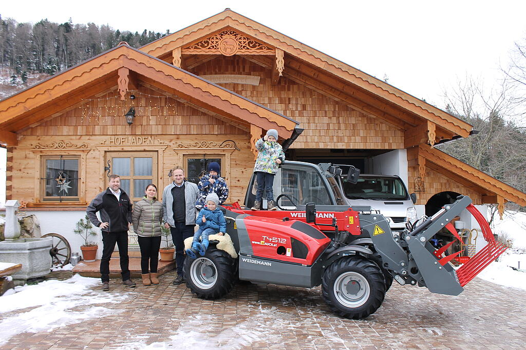 Gruppenbild, Personen und Maschine