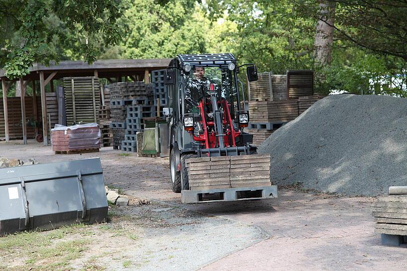 Weidemann Hoftrac 1280 im Einsatz