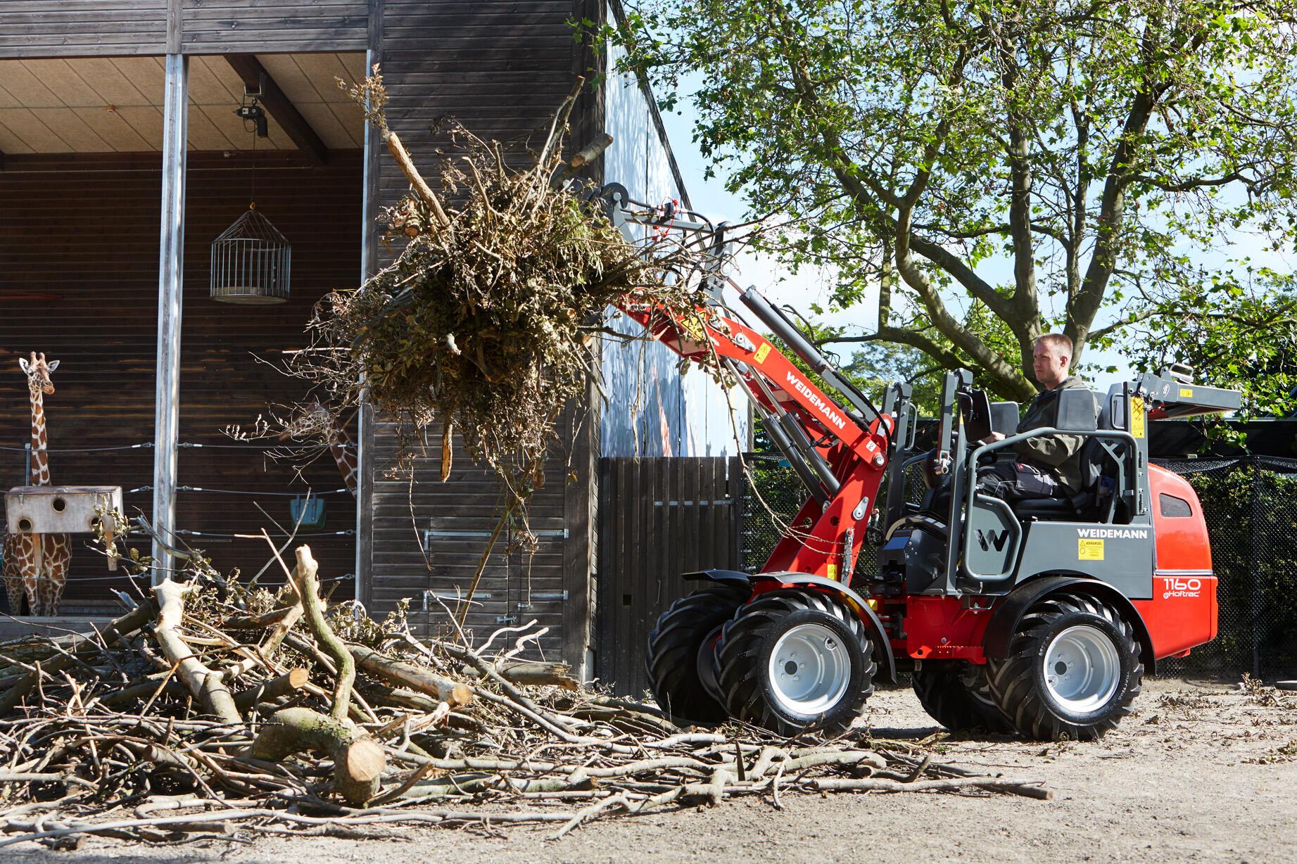 Weidemann Hoftrac 1160e im Einsatz