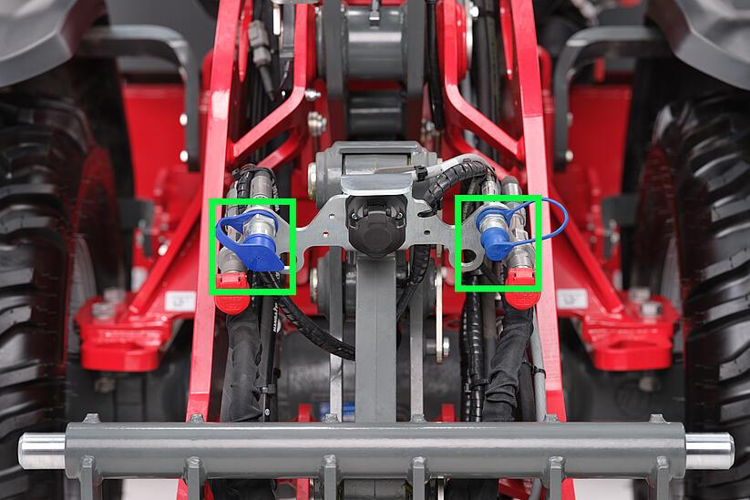 Weidemann wheel loader 2060, 3060, 4060 in studio, Unpressurized return line including leakage oil line