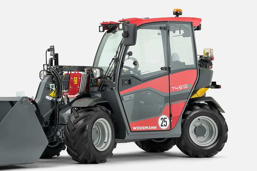 Weidemann telehandler T4512e cabin, studio