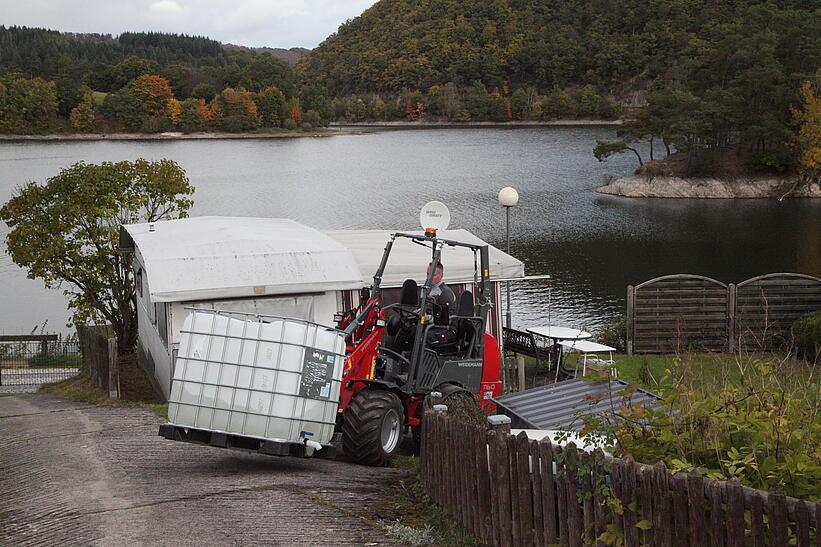 Weidemann Hoftrac 1160 im Einsatz mit Palettengabel