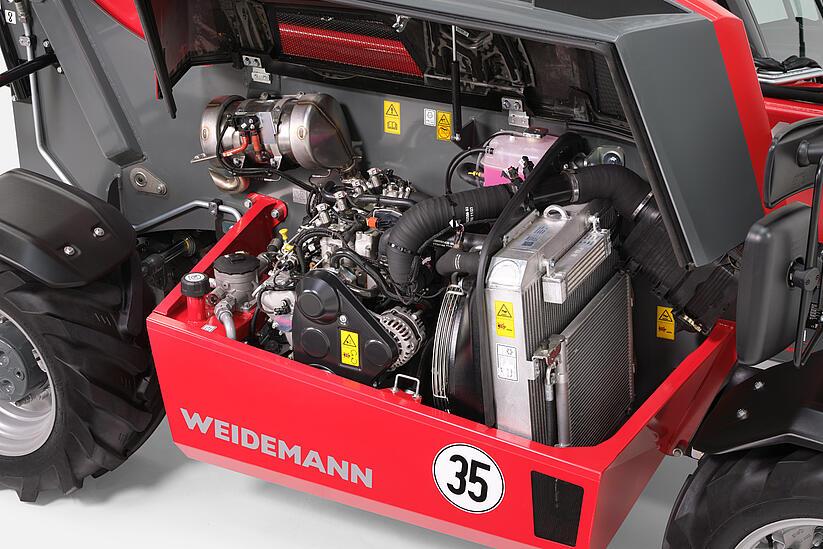 Weidemann telehandler T6025 in studio, Emission standard engine selection